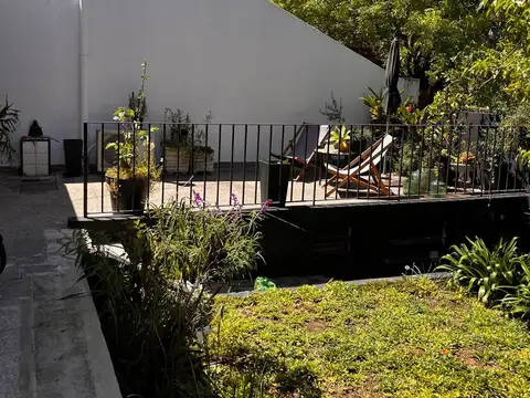 Depto Tipo Casa en Venta con 1 cocheras