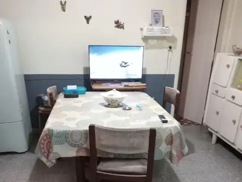 Avenida Italia  e/ Rivadavia y Ayacucho