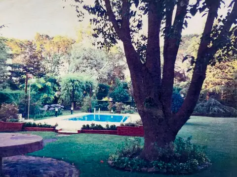 VENTA CASA QUINTA CON PILETA. SAN VICENTE. 3000 M2