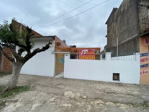 Casa - Venta - Argentina, La Matanza - MONTGOLFIER 3677