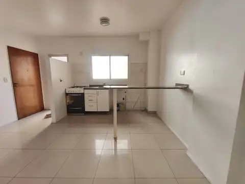 Lafuente 100, Piso 1