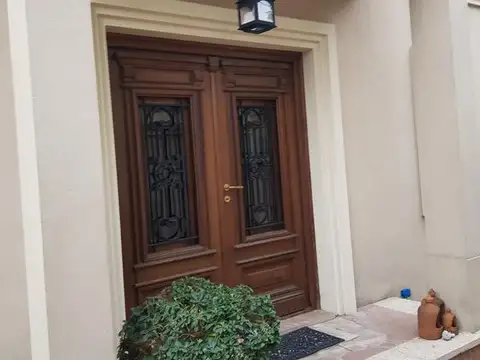 Casa en Venta en Adrogue, USD 830.000