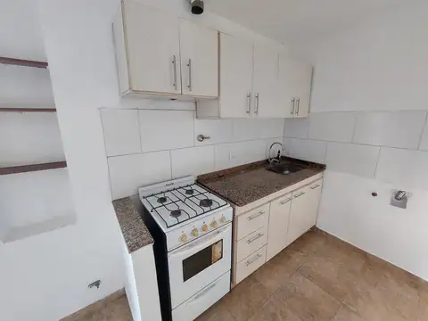 Departamento en Alquiler en Villa Ballester, $ 480.000