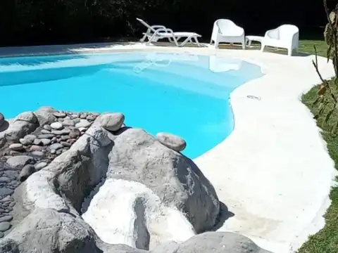 Casa en Venta con 4 cocheras