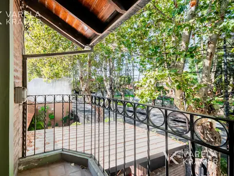 Casa 6 ambientes con 3 baños
