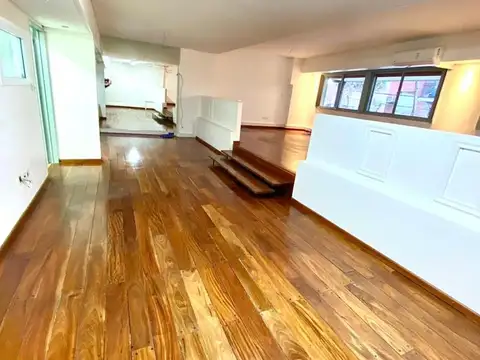 Departamento 280 m2. Piso entero al frente. Excelente estado