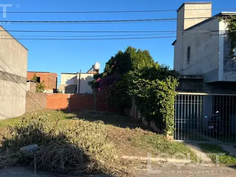 Pasaje 38.5  al 8900