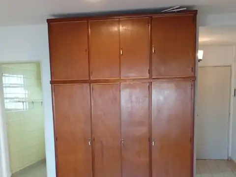 Departamento en Alquiler en Caseros, $ 430.000