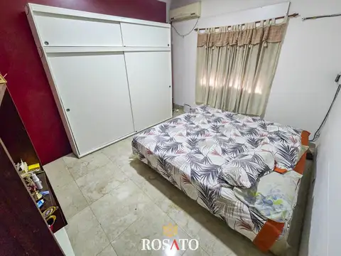 Depto Tipo Casa en Venta 80 años