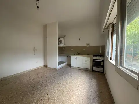 Depto Tipo Casa en Alquiler de 3 ambientes