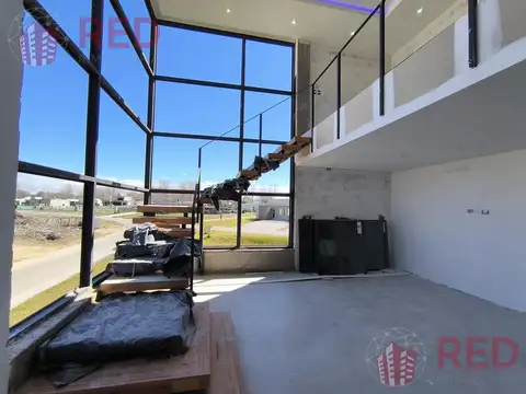 Casa 7 ambientes con 3 baños