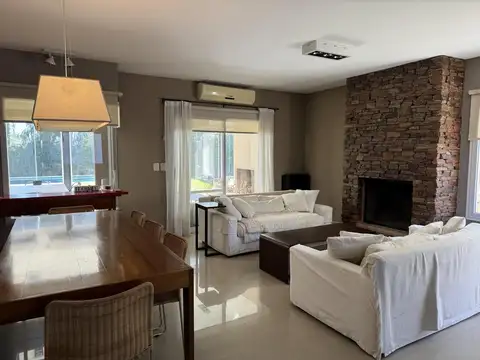 Casa en Venta al Noroeste