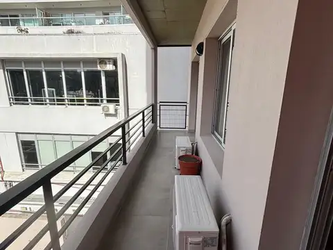 Departamento en Venta en Olivos Vias/Rio, USD 295.000