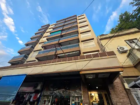 En Venta Caseros Centro Departamento de 2 Ambientes Balcon Apto Credito F: 10965