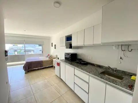 Avenida Cazón 1100