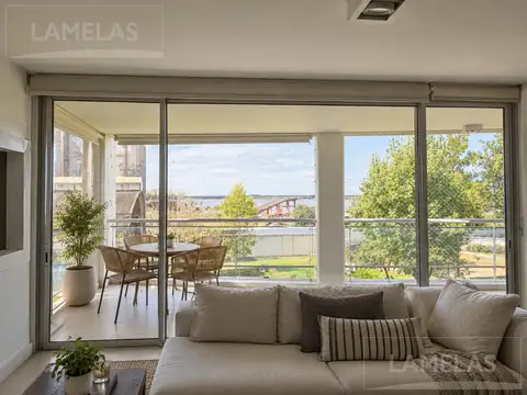Departamento en Alquiler de 6 ambientes