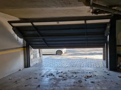 COCHERA EN VENTA EN MATADEROS