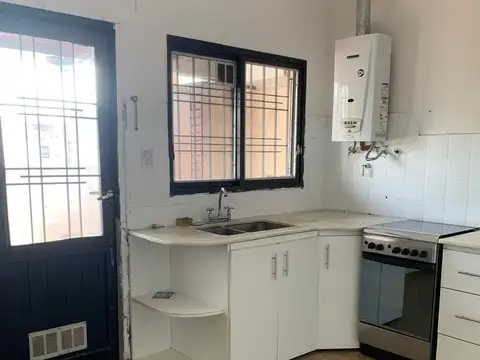 Depto Tipo Casa en Alquiler al Sur