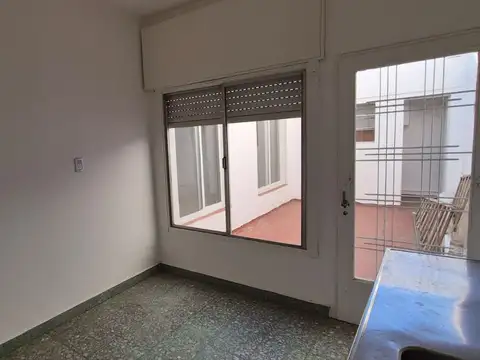ALQUILER DEPARTAMENTO 3 DORMITORIOS. PATIO+ BALCÓN