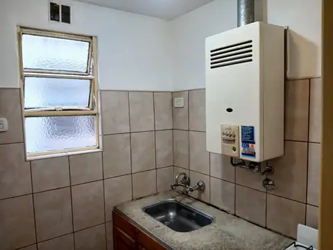 Castro 800, Piso 1