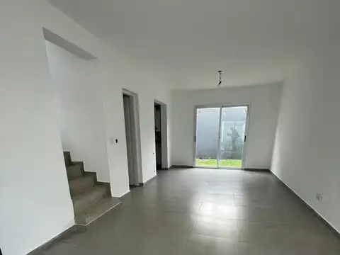 Casa en Alquiler en Ituzaingo, $ 1.400.000