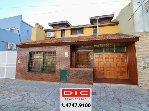 Casa 4 dormitorios Venta  - Beccar