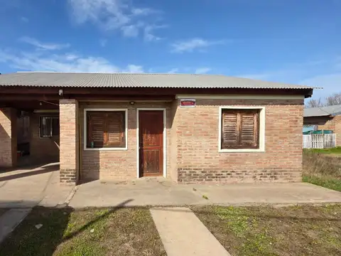 2 Dormitorios  - Casa en venta en Cañada de Gómez !
