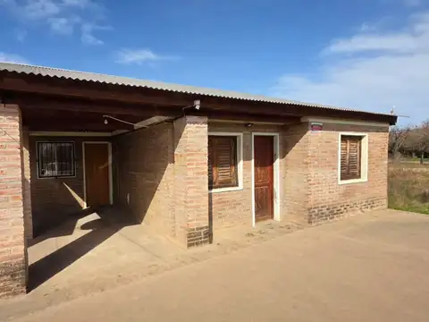 Casa 3 ambientes con 1 baño
