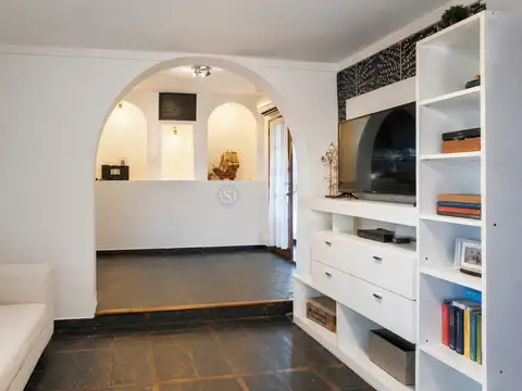 Casa en Venta en Vicente Lopez Vias / Maipu, USD 229.900