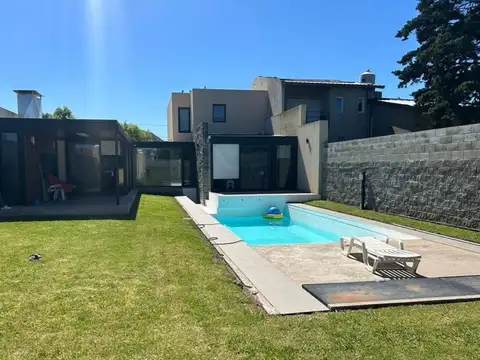 Remolcador Guaraní 1084, B7605bka Mar Del Plata, Provincia De Buenos Aires, Argentina, Mar Del Plata, Buenos Aires, Argentina.