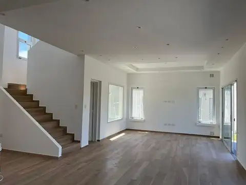 Casa en Venta 1 año