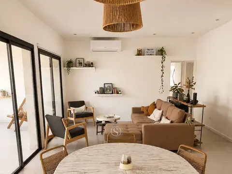 Casa en Venta en Pilar del Este - Santa Elena, USD 185.000