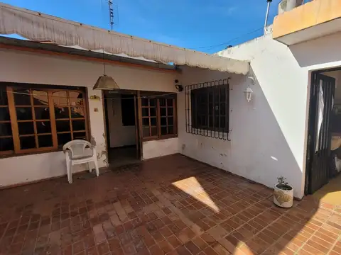 J C Paz 700