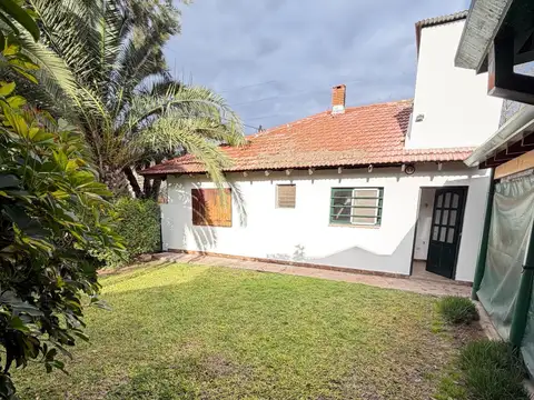 Casa 5 ambientes con 1 baño