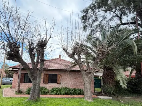 Casa en Venta en Manuel B Gonnet, USD 135.000