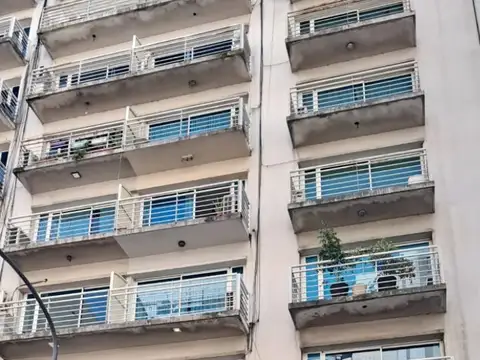 OFICINAS - PLANTA DIVIDIDA - BOTÁNICO, CAPITAL FEDERAL