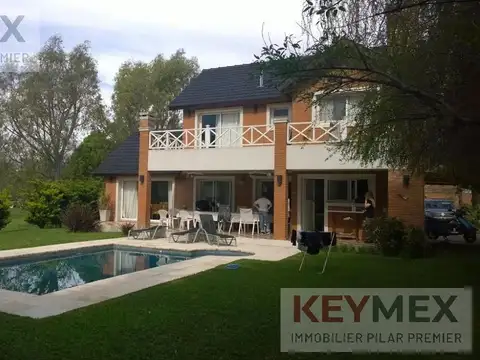 Casa en  Venta Country Los Cardales 4 dormitorios galería parrilla jardín pileta APTO CREDITO