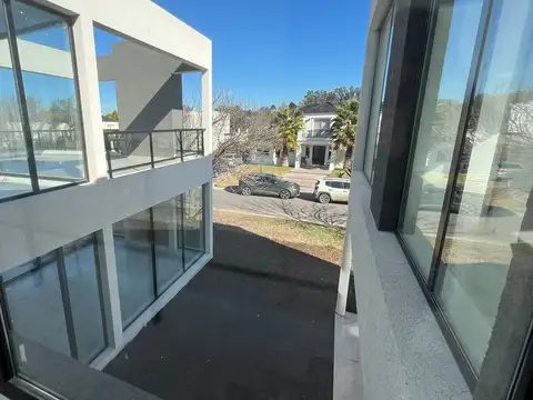Casa en Venta 1 año
