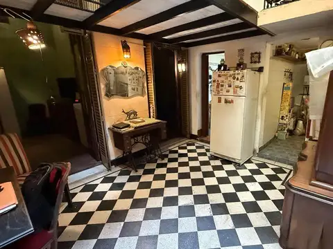 Venta PH 4 Ambientes en Balvanera a reciclar - Sin Expensas