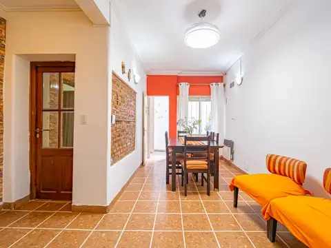 Depto Tipo Casa en Venta de 5 ambientes