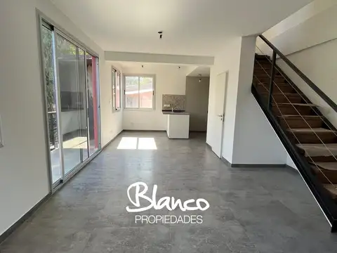 Departamento Dúplex en venta en Los Narcisos 500 - Pilar A Estrenar 4 Ambientes