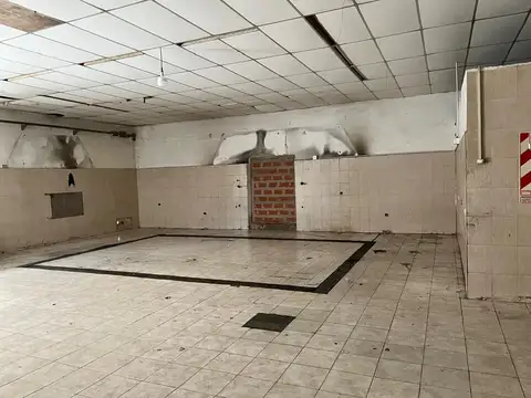 Avenida Vélez Sarsfield 300, Piso Ave