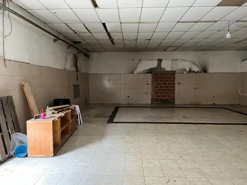 Galpón con trifasica