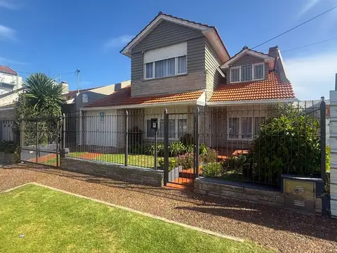 Venta Casa 6 Amb. Punta Mogotes Reciclada c/Parque