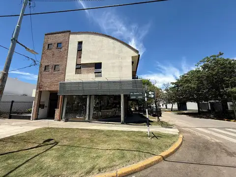 Av. Santa Fe esq. Santos Vega