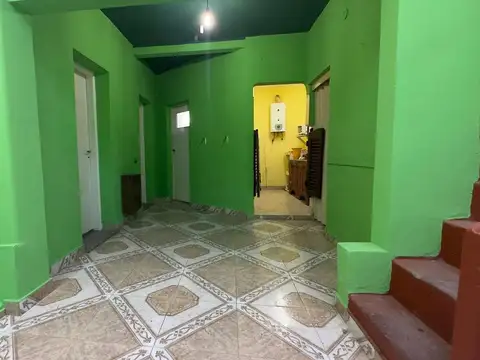 Depto Tipo Casa 6 ambientes con 1 baño