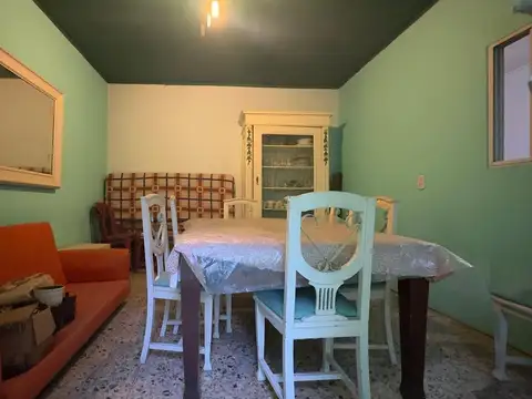 Depto Tipo Casa en Venta 52 años