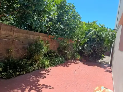 Depto Tipo Casa en Venta 60 años