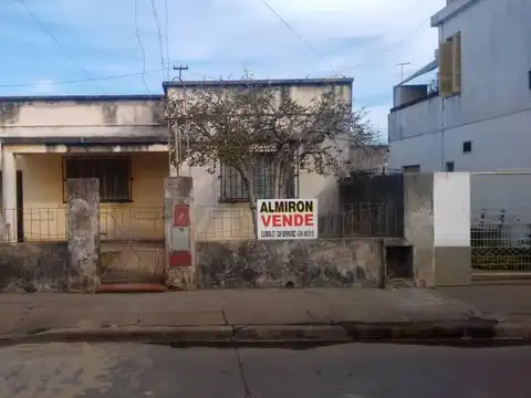 Venta | Casa | A Refaccionar | 2 Dormitorios | Capitán Bermúdez | Barrio Centro