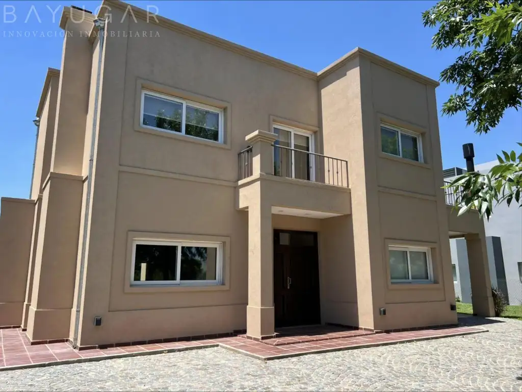 Casa en Alquiler en Barrancas de Iraola
